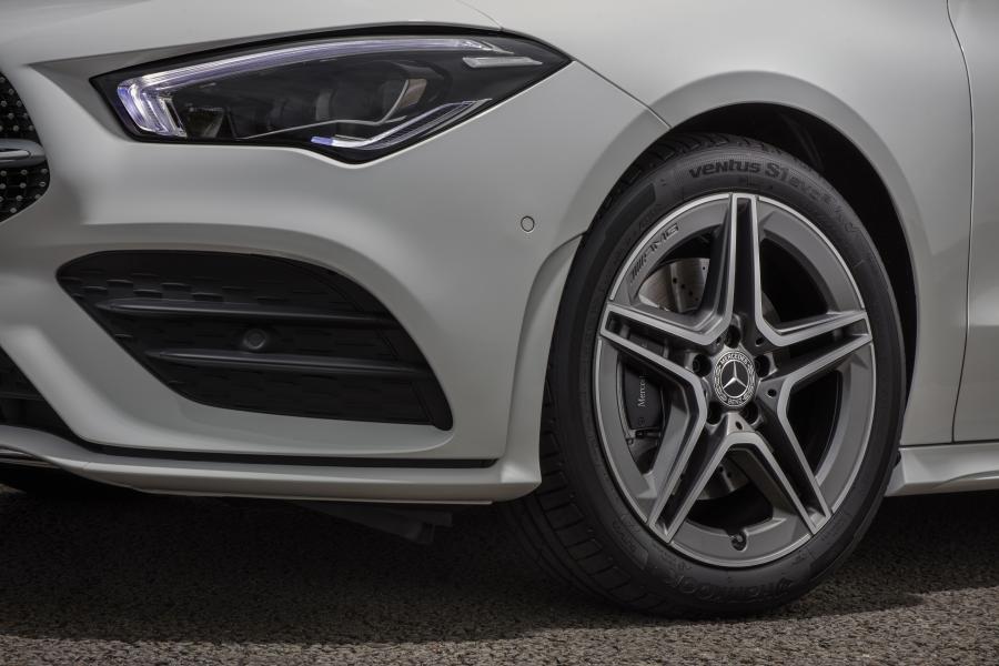 Детали экстерьера Mercedes-Benz CLA200 AMG Line (C118) 2019 года  (UK) (фото 6 из 40)